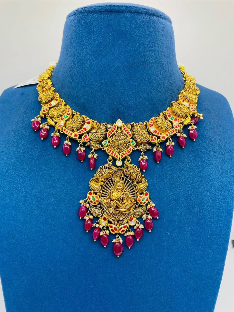 Royal Kundan Necklaces